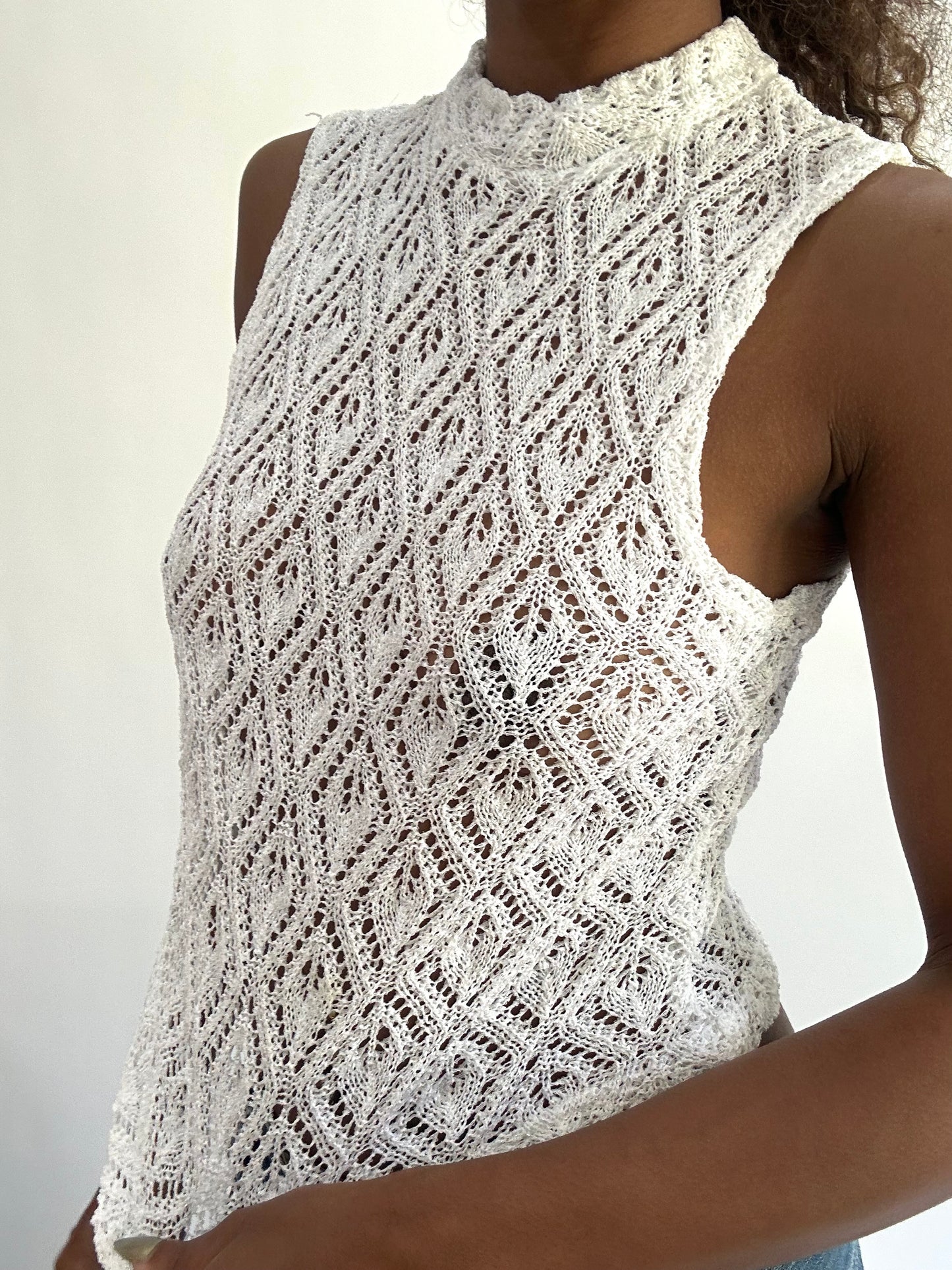 wag drop | small white crochet short sleeve top