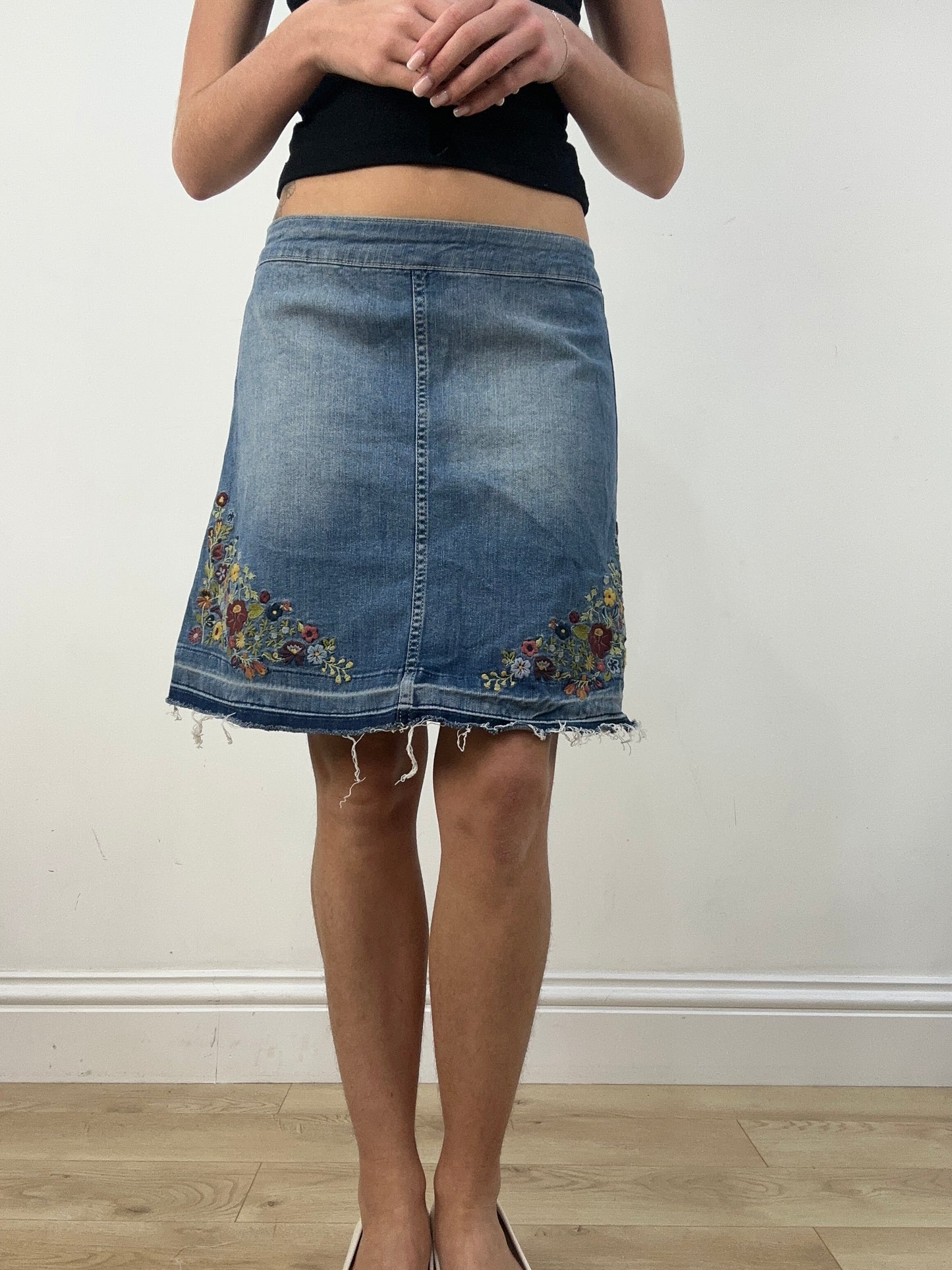 vintage edit: seasonal faves | small denim floral skirt
