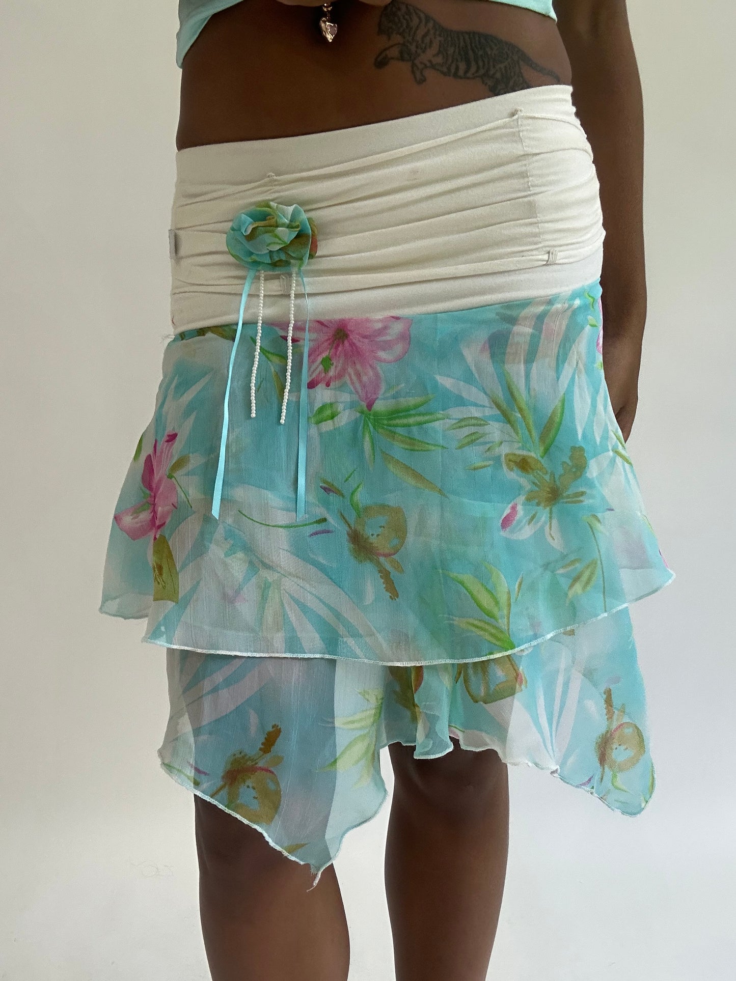 colourmaxxing drop | extra small blue drop mini skirt