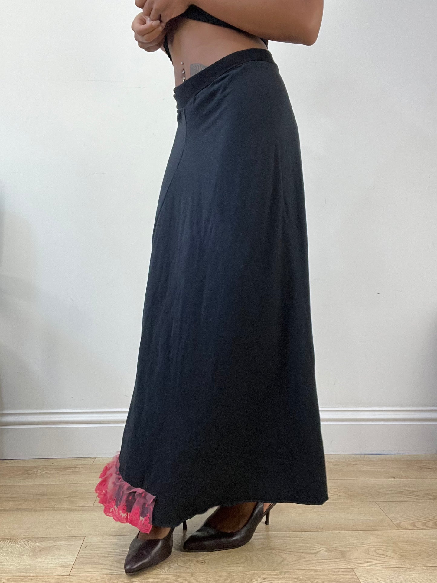 AUTUMN EDIT | extra small black maxi skirt with pink tulle lace hem