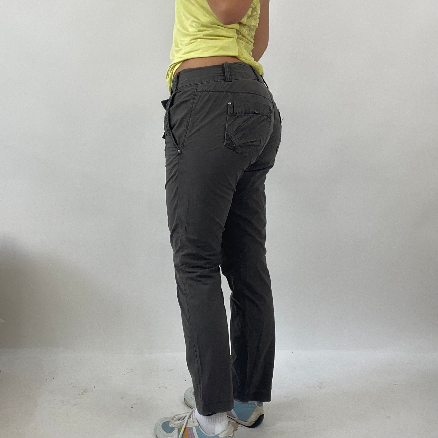 💻 VINTAGE GEMS DROP | small grey miss sixty cargo trousers