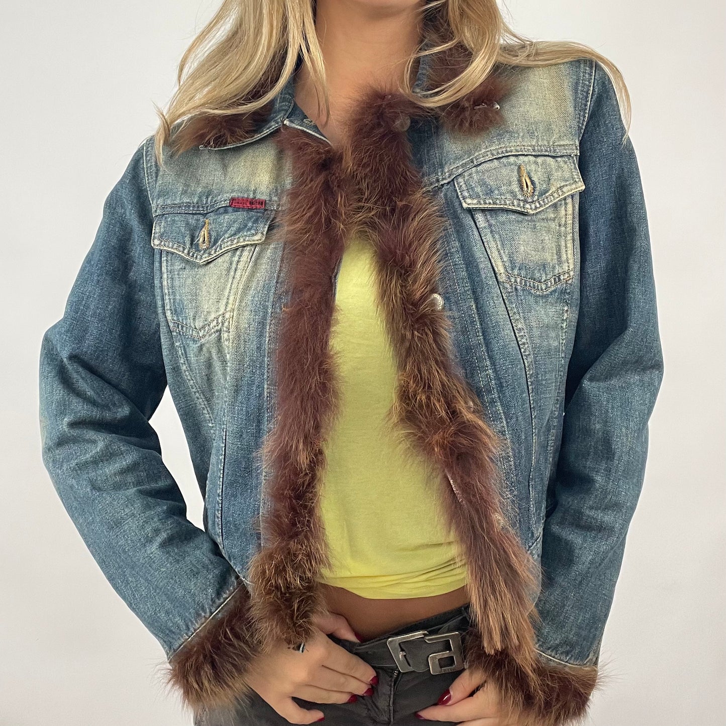 VINTAGE GEMS DROP | medium denim jacket with brown fur detail