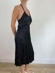 Top-Auswahl | mittelschwarzes Neckholderkleid mit Diamanten