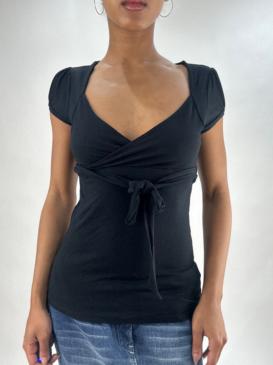 vintage edit thirty-five | small black wrap style short sleeve top