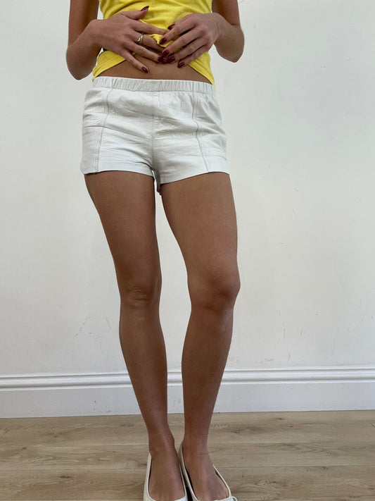 vintage edit thirteen | small white faux leather shorts