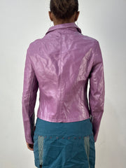 Vintage Edit sechsunddreißig | kleine lila Kunstlederjacke