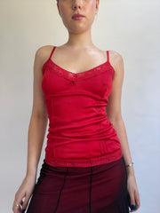 Y2K| small red cami top with lace trim