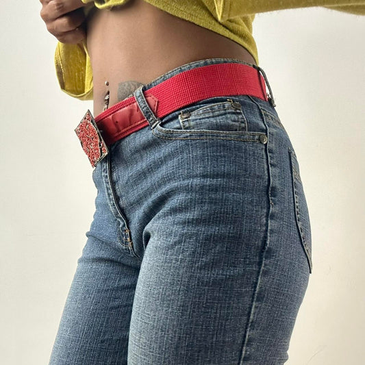 ⭐️💻 | one size red nylon belt with silver beaded buckle
