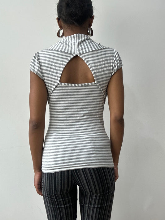 midsummer edit | small white and grey striped top