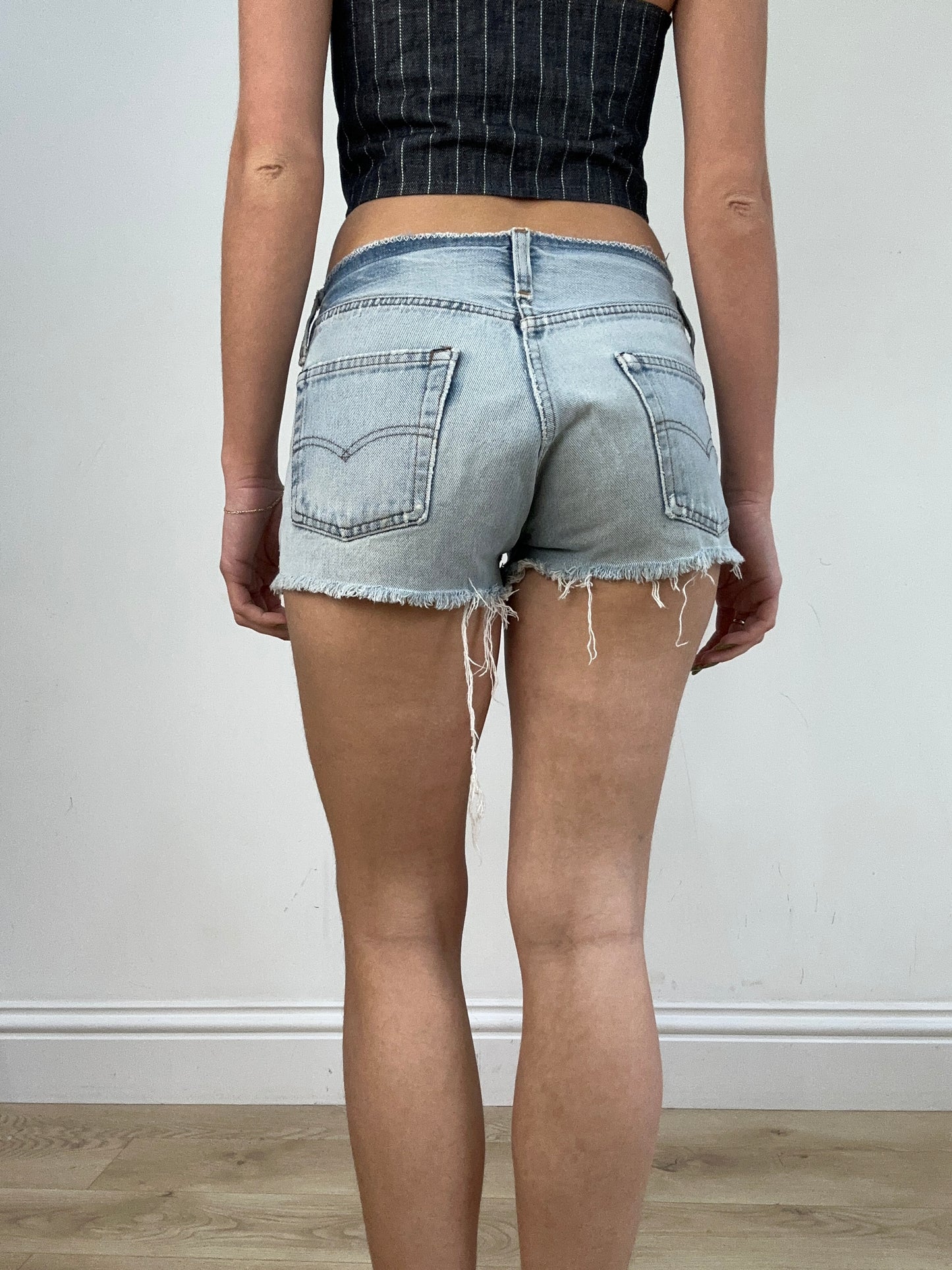 vintage edit seventeen | small light wash denim shorts