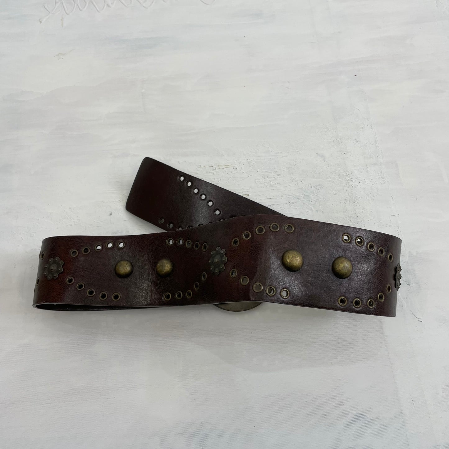 90s MINIMALISM DROP | brown belt with gold studs