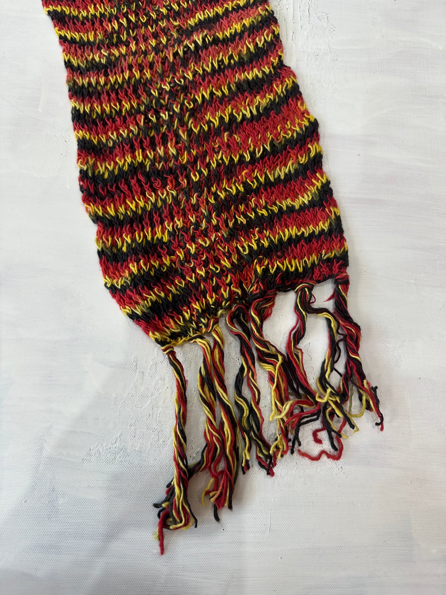 💻‼️ BEST PICKS | one size red striped knit scarf
