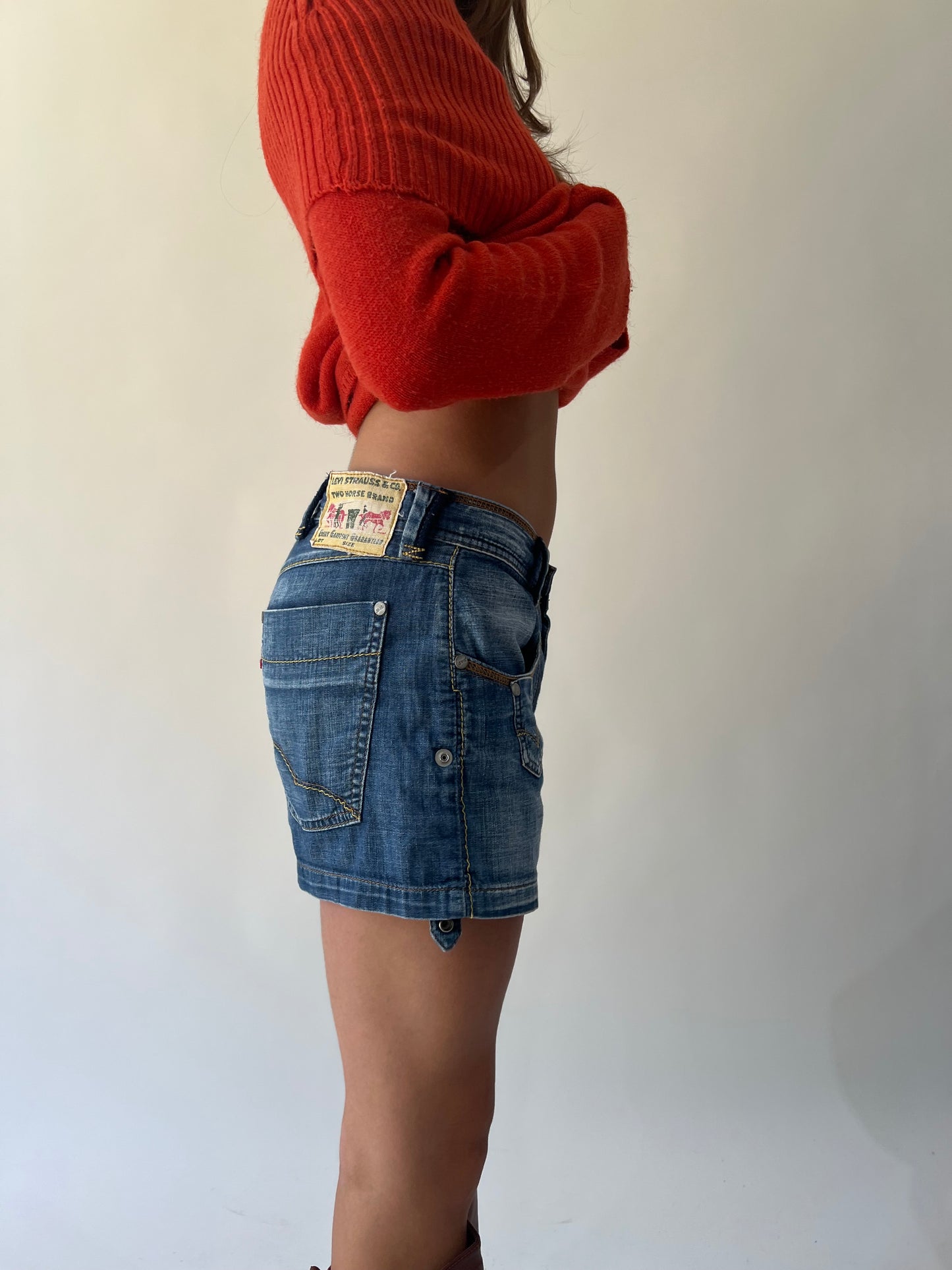 back to school drop | small denim levi shorts