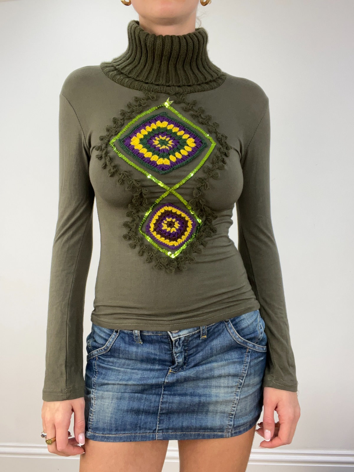 WINTER FAVOURITES | small khaki roll neck long sleeve top