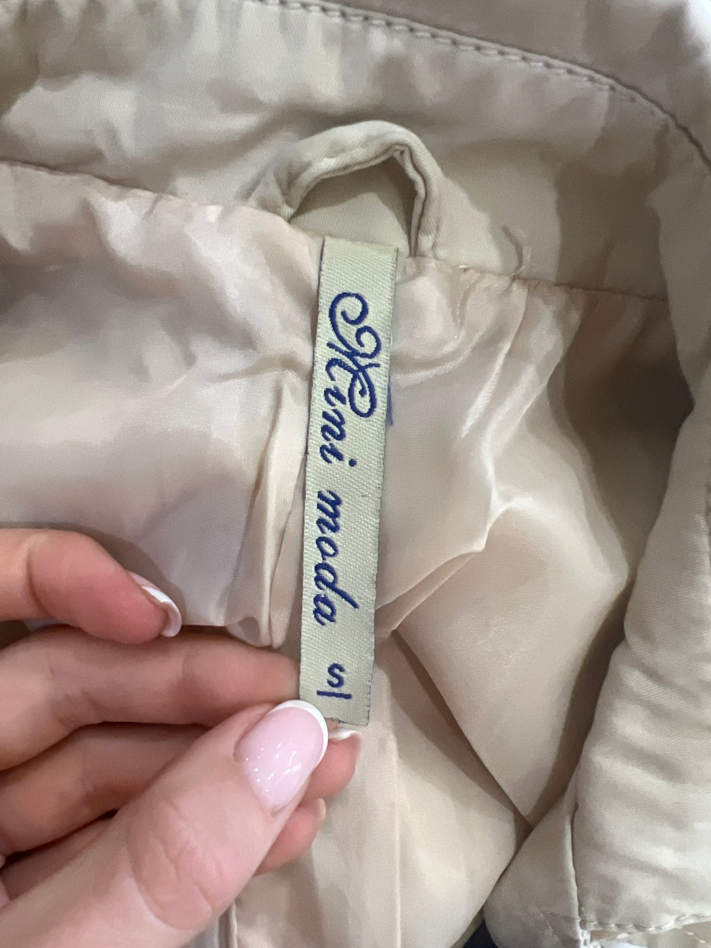 vintage edit twenty | small beige trench style coat