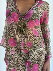 Strand-Drop | mittelbraun transparentes Kleid mit Animal-Print