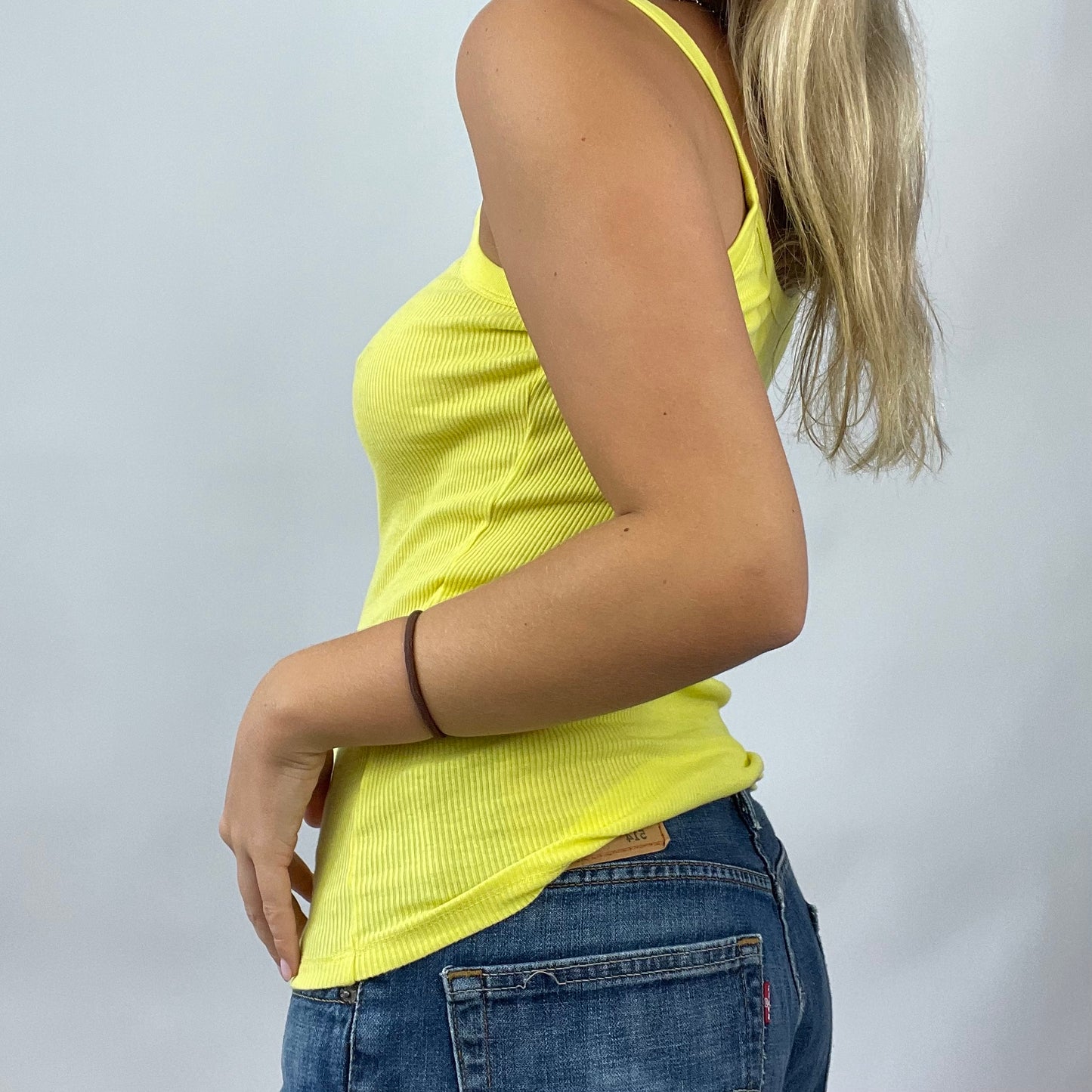 HAILEY BIEBER DROP | small yellow ribbed tank top