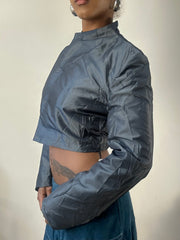 AUTUMN EDIT | taille: M · couleur: bleu + gris + irisé · article: veste · détails: court