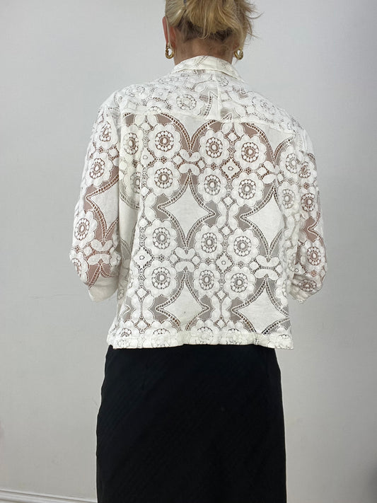countryside | medium white lace button down shirt