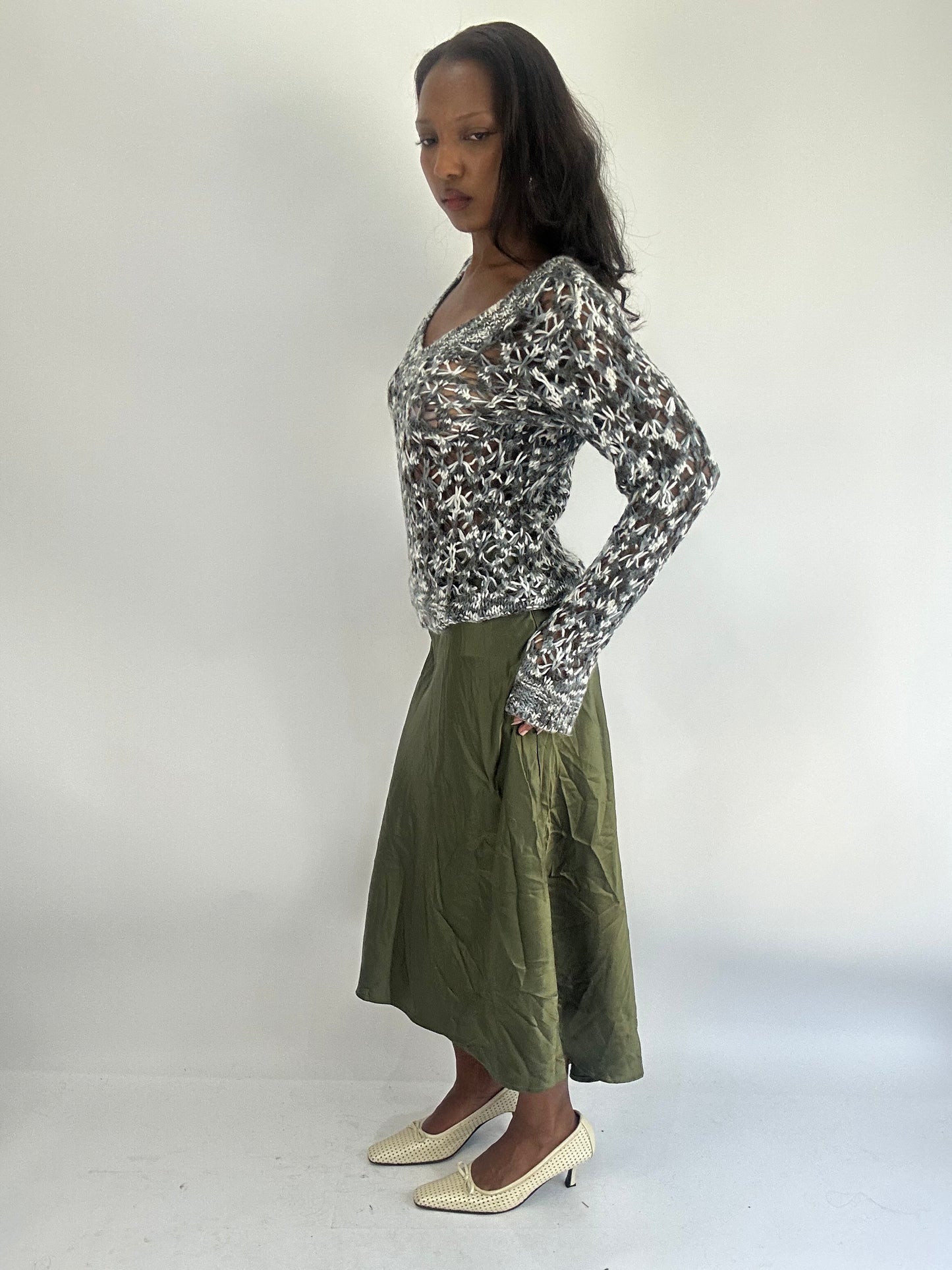 AUTUMN FAVOURITES | small green satin style midi skirt