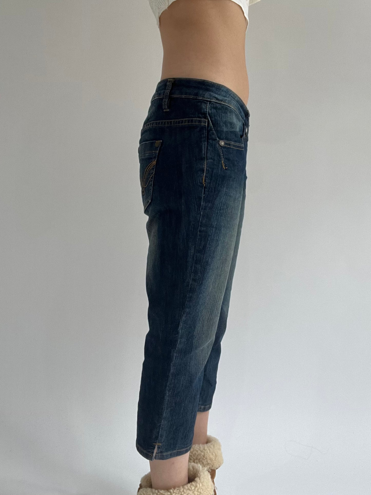 autumn picks | medium blue denim cropped jeans