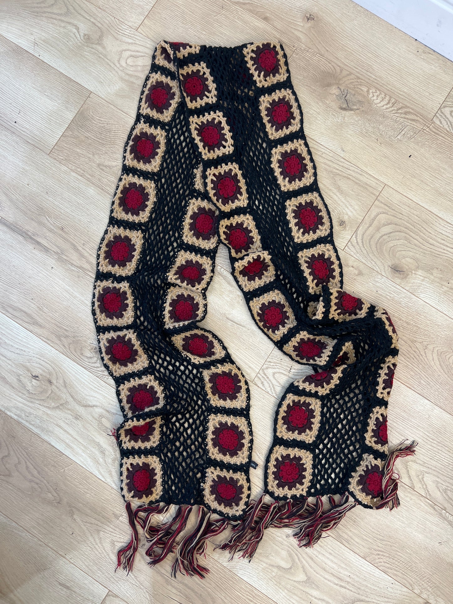 vintage edit thirteen | red and beige floral crochet patchwork scarf