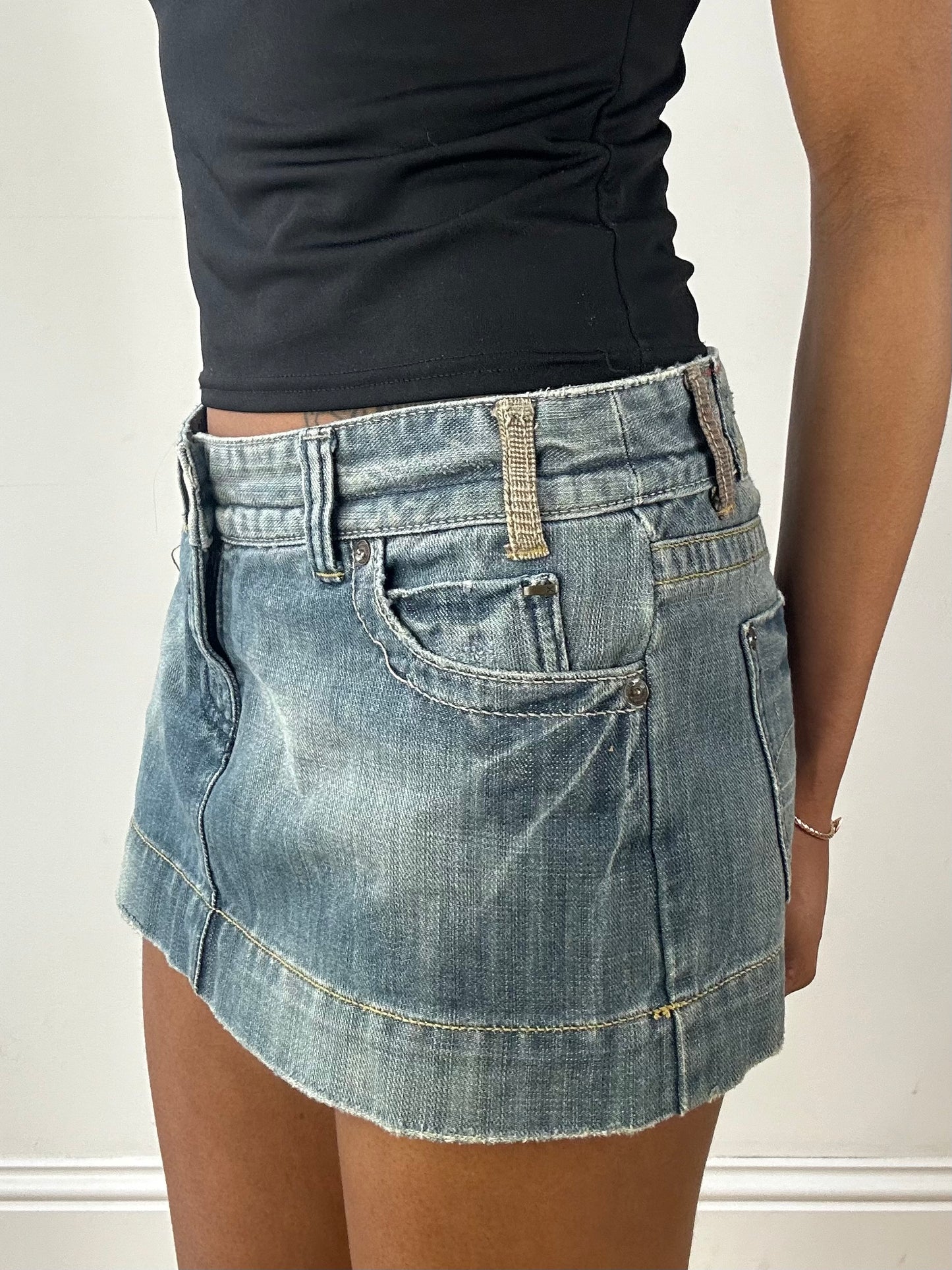 vintage edit fifteen | small billabong denim blue mini skirt