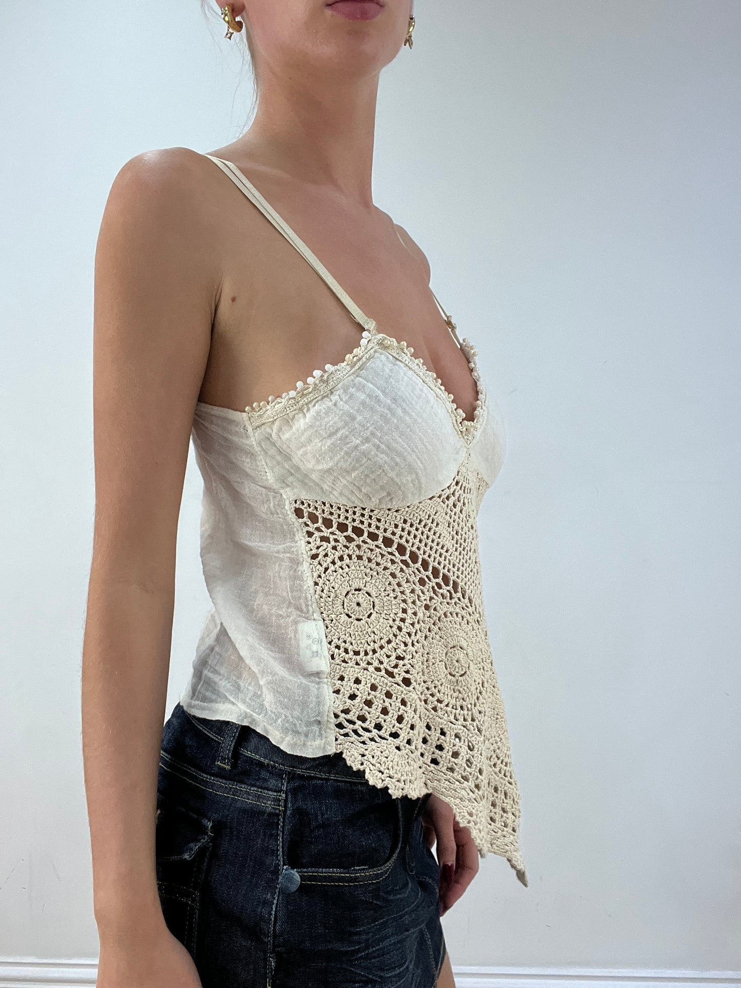 BEST PICKS | small red and beige crochet cami