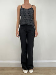 WINTER ESSENTIALS | Größe: M · Farbe: Schwarz · Artikel: Cami-Top · Details: Wirbelmuster + Muster