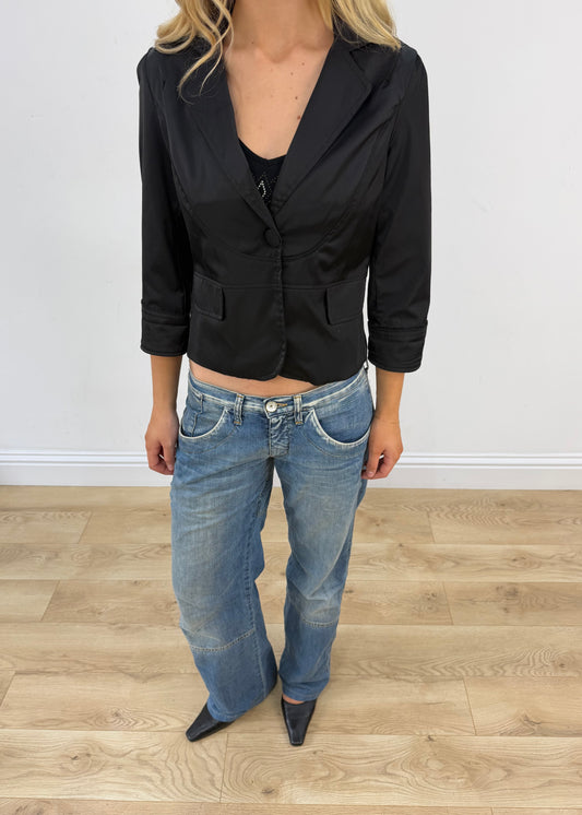 medium black 3/4 length blazer