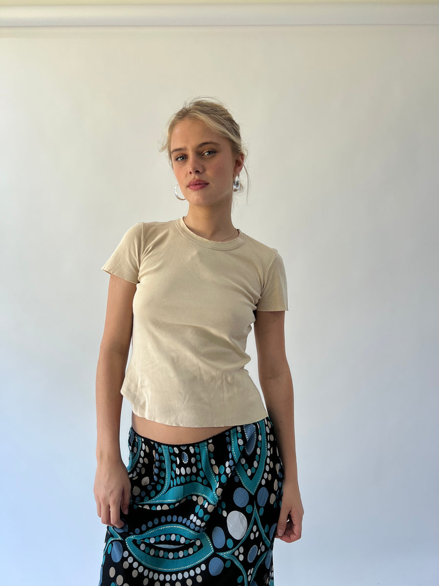back to school drop | small beige old label united colors of benetton top