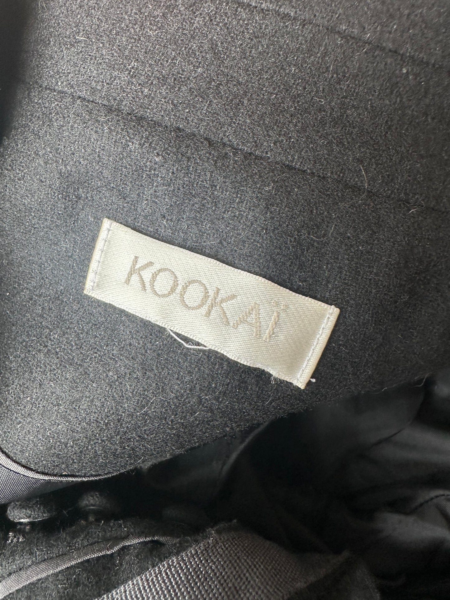 devil wears prada | small/medium black kookai fitted blazer