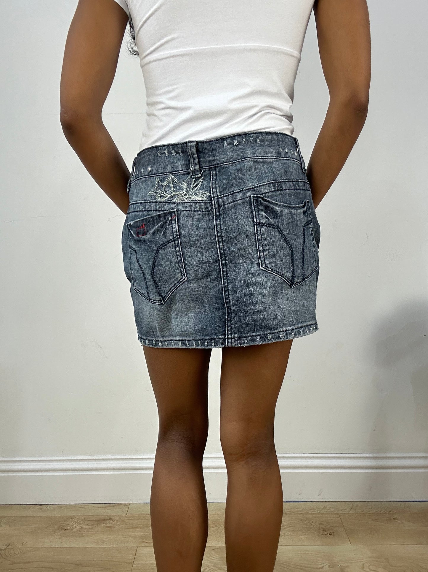 💚 BEST PICKS | medium blue denim mini skirt with silver stars and clover embroidery