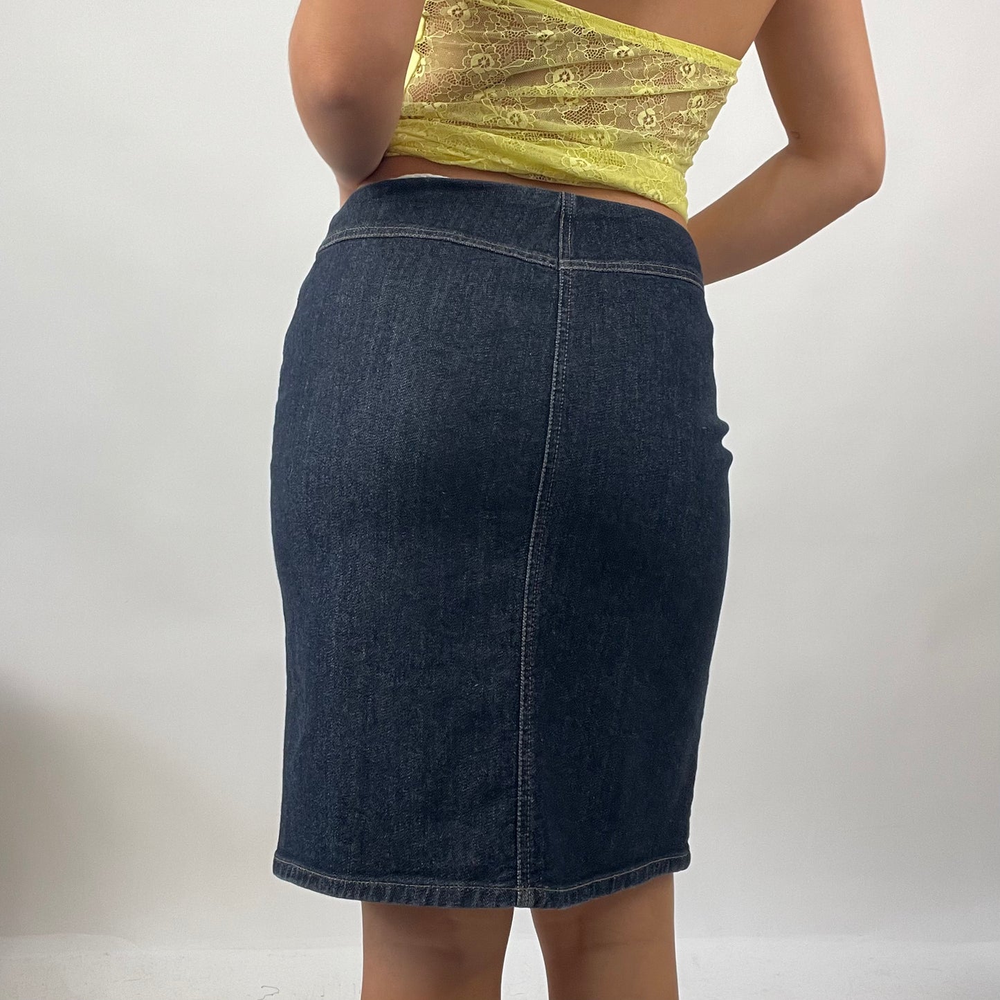 VINTAGE GEMS DROP | small dark denim diesel midi skirt