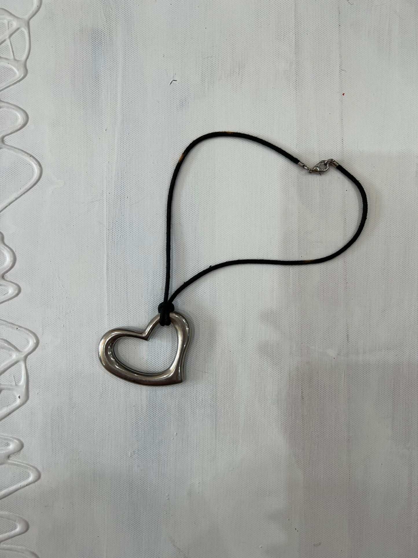 SATC drop | silver heart necklace