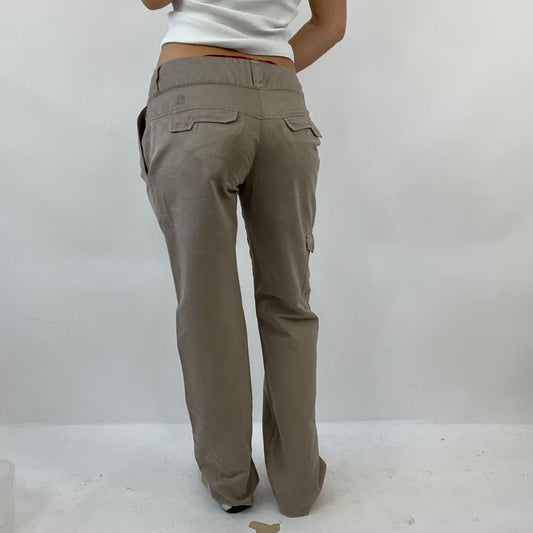 💻12 DAYS OF XMAS DROP | small beige/ brown cargo trousers