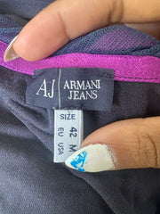 טופ ⁨armani⁩ בגוון כהה עם שרוולים ארוכים – אפור – מידה ⁨s/m⁩ – ⁨best picks⁩