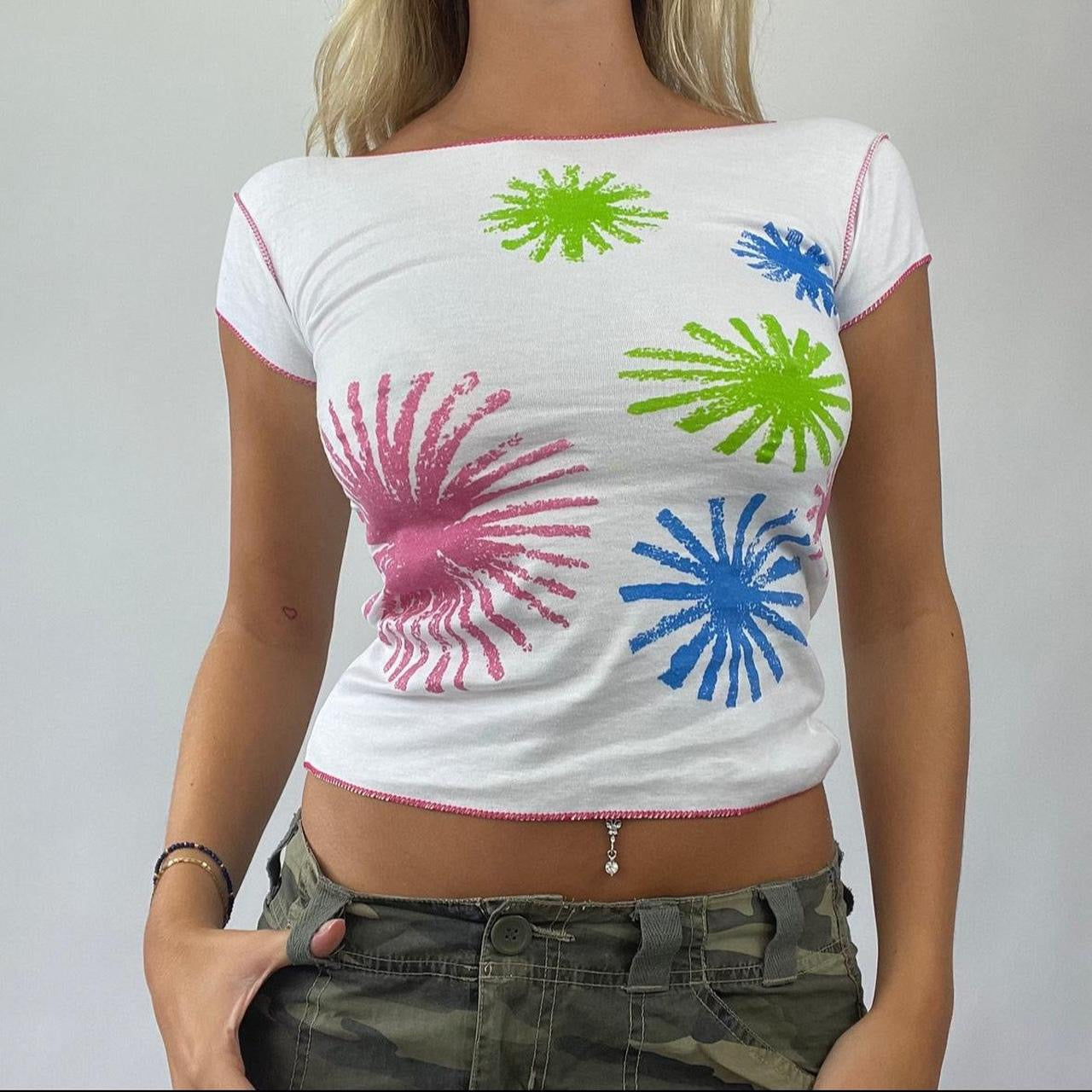 💻‼️ baby tee with pink blue green graphic