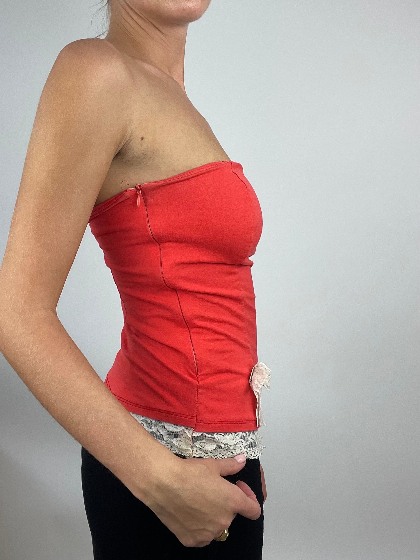 ADDISON RAE DROP | small coral strapless bandeau corset style structured top with white lace trim