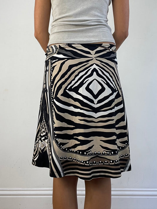 VINTAGE PICKS | talla: S · color: marrón · prenda: falda · detalles: cebra + estampado