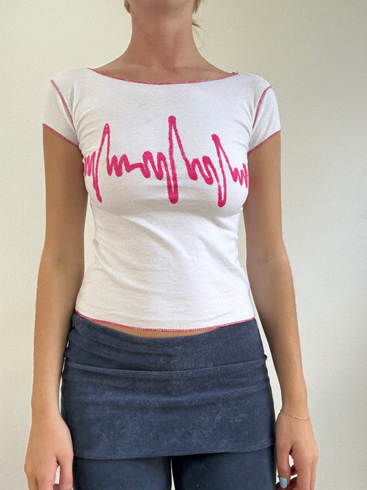 💻‼️ baby tee with pink print