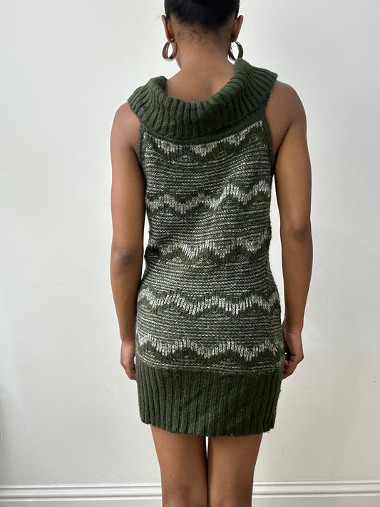 vintage edit thirty-two | taille: S · couleur: vert + blanc · matière: maille · article: robe · détails: orsay
