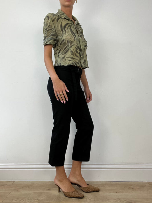 💻 LIBRARIAN CORE | small green mesh short sleeved shirt