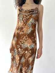 festival drop | taille: M · couleur: marron + bleu · matière: résille · article: robe · détails: surcouche + longueur midi