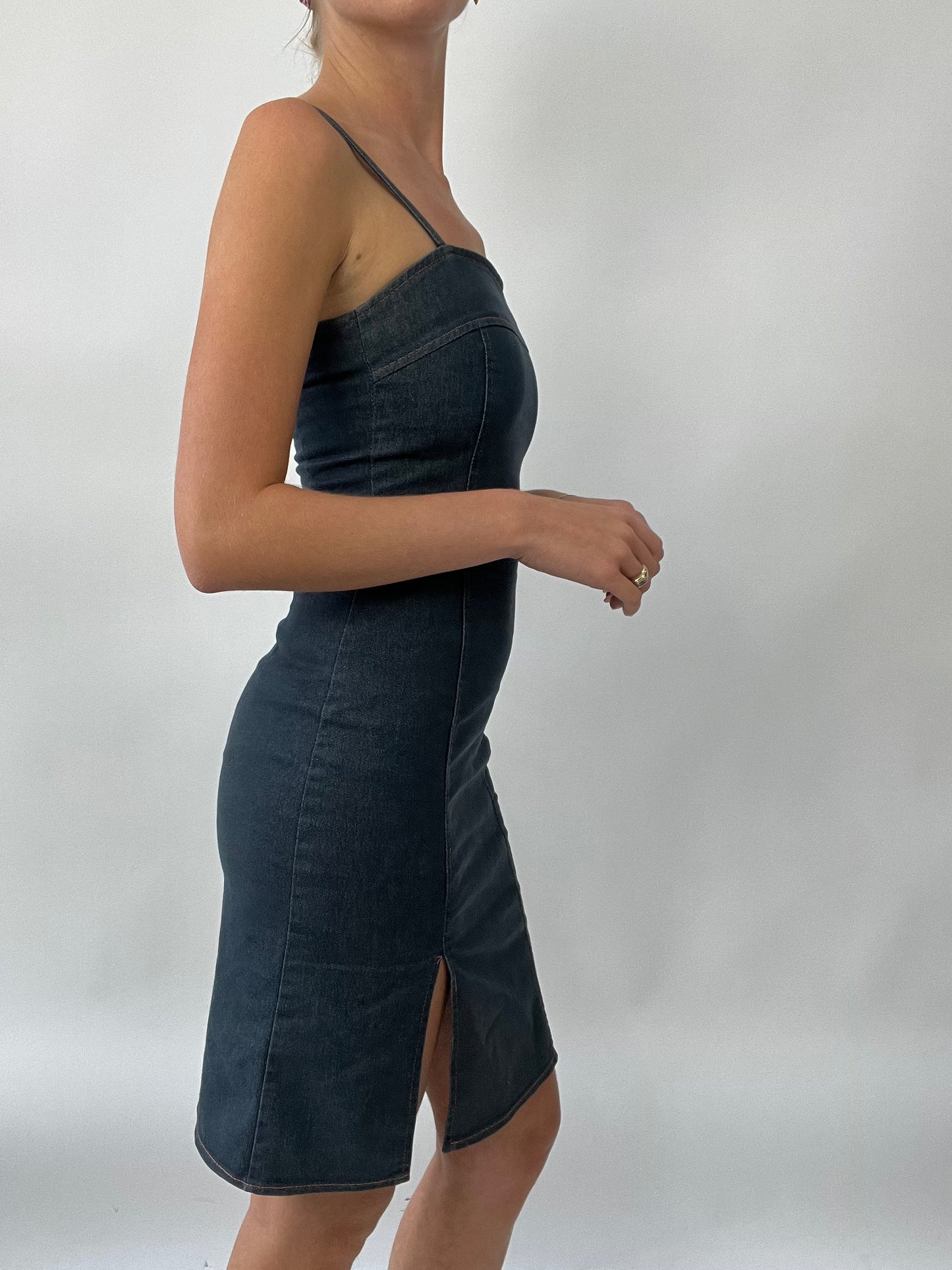 PUB GARDEN DROP | small denim midi dress with slit