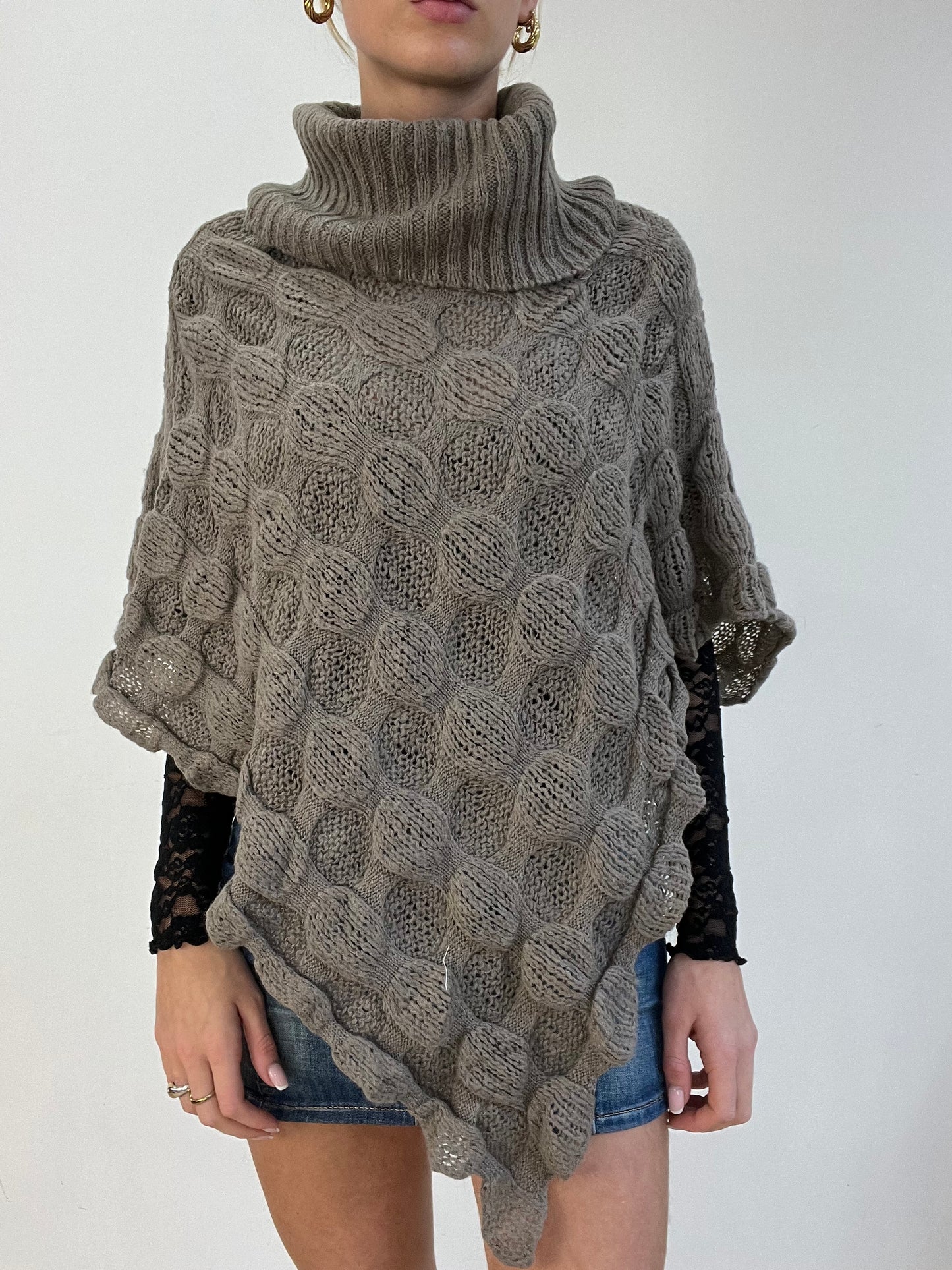💻 vintage edit four | one size brown knitted poncho