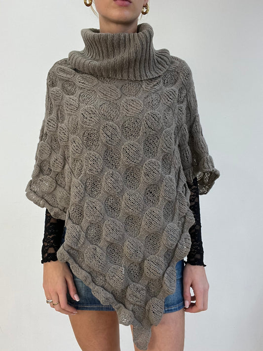 💻 vintage edit four | one size brown knitted poncho
