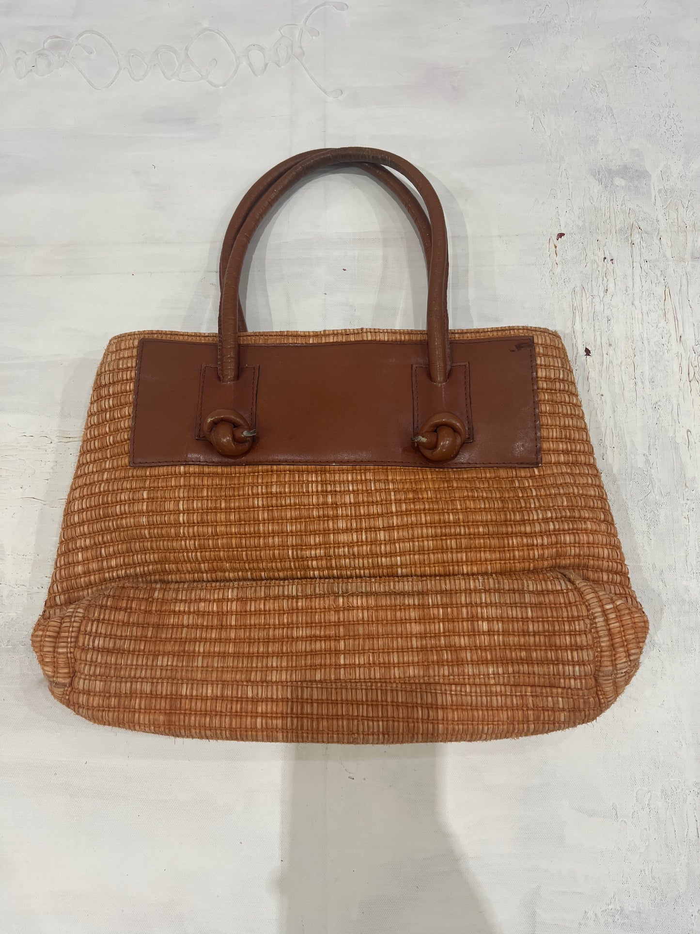 Y2K| medium orange and brown woven handbag