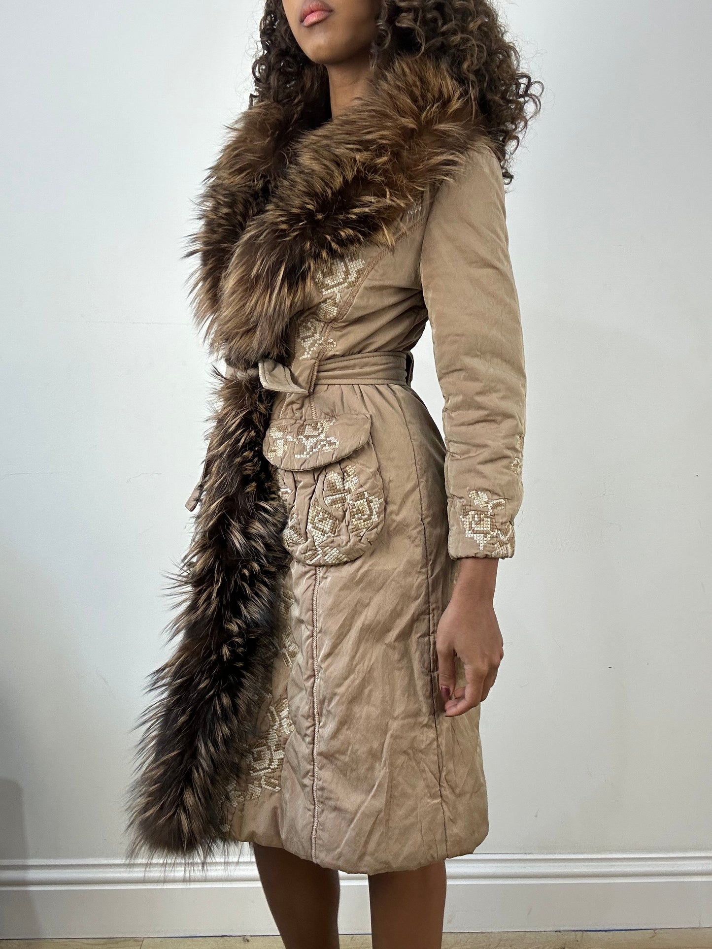 vintage edit thirty-four | small beige fur trim trench coat