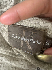 חצאית ⁨calvin klein⁩ בהדפס בגזרת מעטפת מיני – חום – מידה ⁨s⁩ – ⁨beach drop⁩